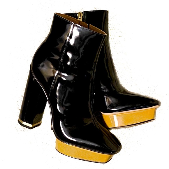 Calvin Klein Bernadet Platform Black Gold Patent Leather Boots size 5 - Picture 2 of 7